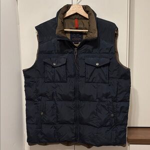 J.CREW EXPEDITION DOWN VEST - L